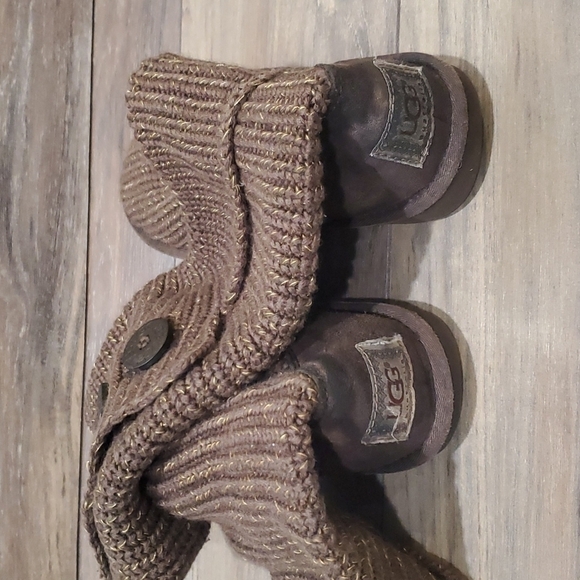 Ugg Classic Cardi 1876 Sweater Knit boots shoes 3 button sz 6 - Picture 4 of 15